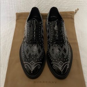 NWT Burberry studded black wingtip shoes